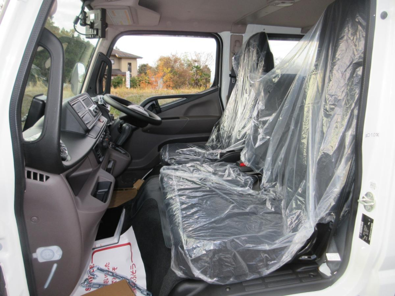 AT Wキャブ 平ボデー 積載2トン 6人乗り !!|中古トラックの販売・買取・査定のアイナビ