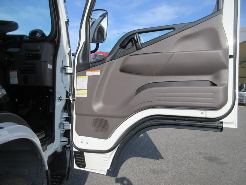 積載3トン ショート 高床 平ボデー 5速ミッション !!|中古トラックの販売・買取・査定のアイナビ