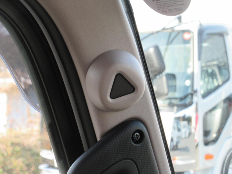 積載3トン ショート 高床 平ボデー 5速ミッション !!|中古トラックの販売・買取・査定のアイナビ