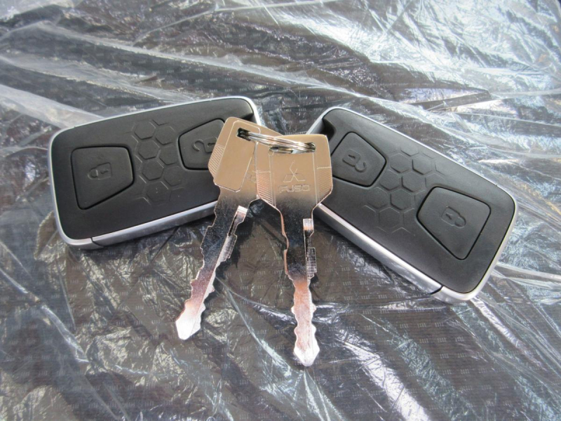 積載3トン ショート 高床 平ボデー 5速ミッション !!|中古トラックの販売・買取・査定のアイナビ