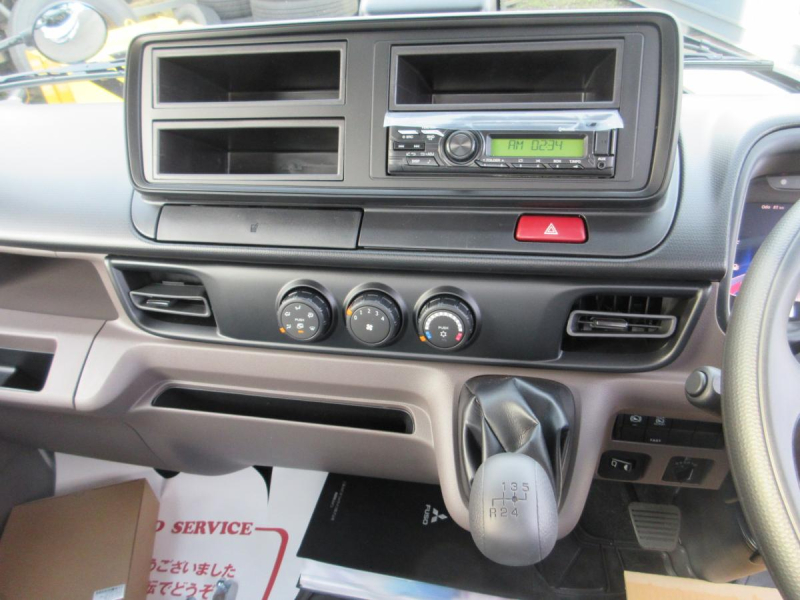 積載3トン 高床 平ボデー 5速ミッション ショート !!|中古トラックの販売・買取・査定のアイナビ