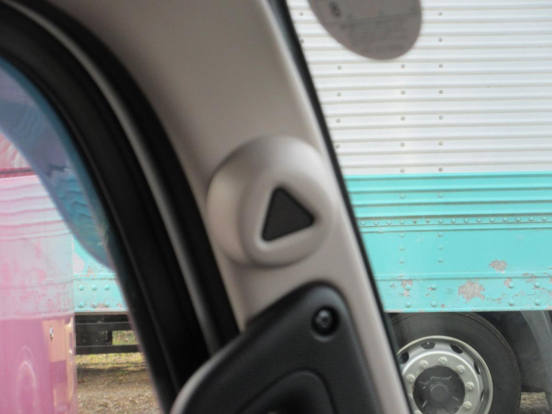 積載3トン 高床 平ボデー 5速ミッション ショート !!|中古トラックの販売・買取・査定のアイナビ