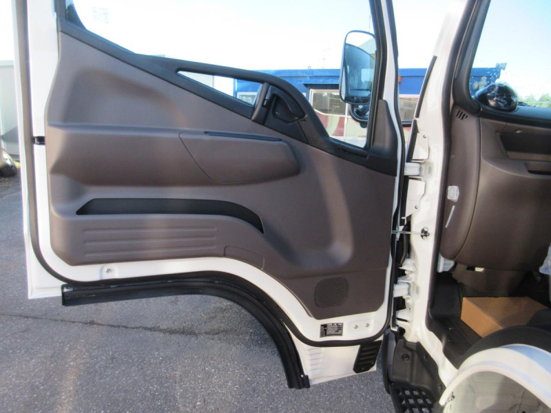 AT 積載3トン 平ボデー 垂直ゲート ショート 平ボデー|中古トラックの販売・買取・査定のアイナビ