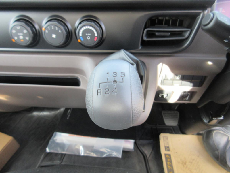 積載3トン 平ボデー 垂直ゲート 高床 5速ミッション !!|中古トラックの販売・買取・査定のアイナビ