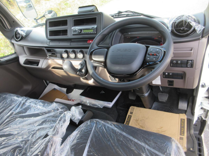 積載3トン 平ボデー 垂直ゲート 高床 5速ミッション !!|中古トラックの販売・買取・査定のアイナビ