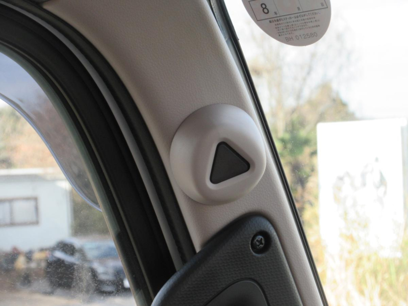 積載3トン 平ボデー 垂直ゲート 高床 5速ミッション !!|中古トラックの販売・買取・査定のアイナビ