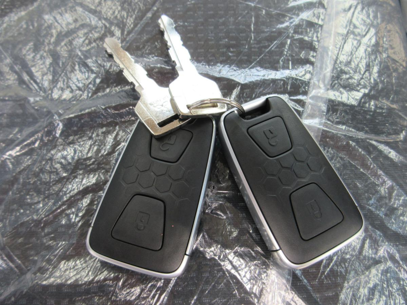 積載3トン 平ボデー 垂直ゲート 高床 5速ミッション !!|中古トラックの販売・買取・査定のアイナビ