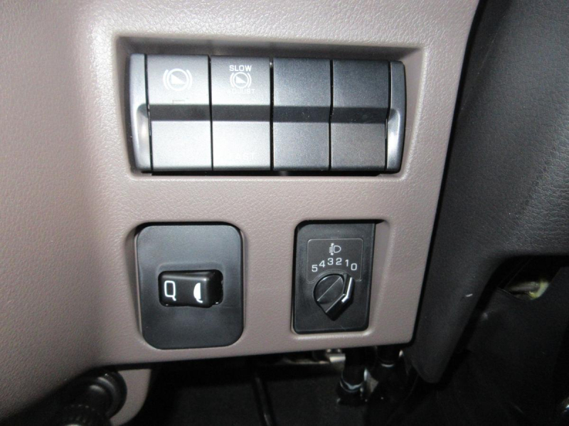 積載量2950Kg 垂直ゲート 平ボデー 高床 5速ミッション|中古トラックの販売・買取・査定のアイナビ