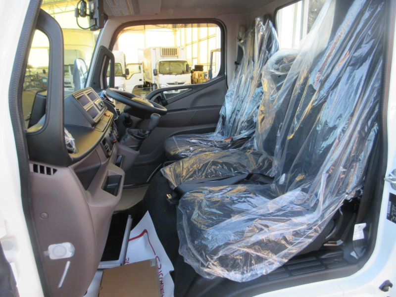 積載量2950Kg 垂直ゲート 平ボデー 高床 5速ミッション|中古トラックの販売・買取・査定のアイナビ