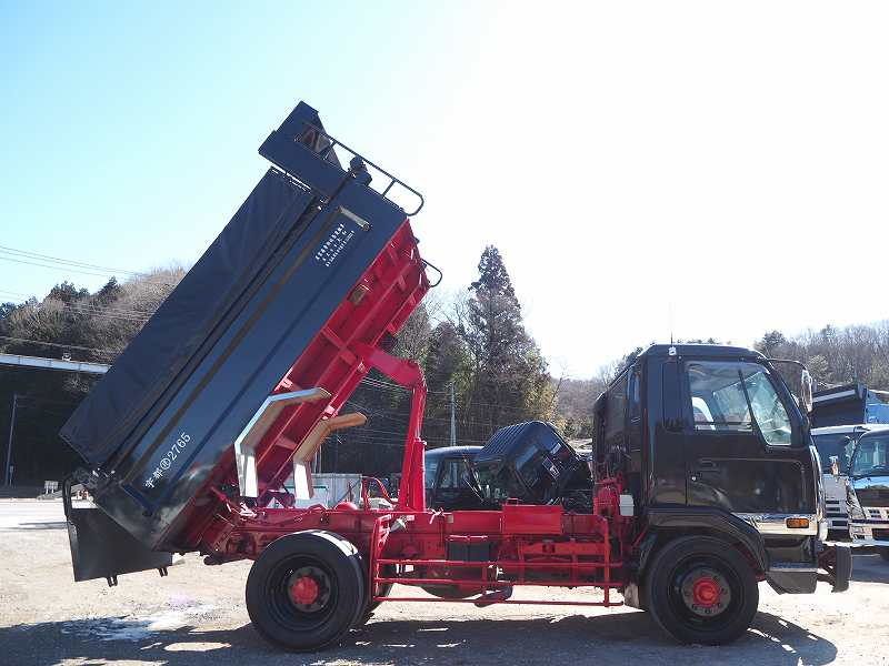 UDトラックスコンドル増トン新明和製ダンプ電動コボレーン|中古トラックの販売・買取・査定のアイナビ