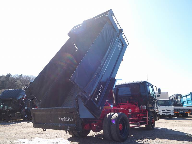 UDトラックスコンドル増トン新明和製ダンプ電動コボレーン|中古トラックの販売・買取・査定のアイナビ