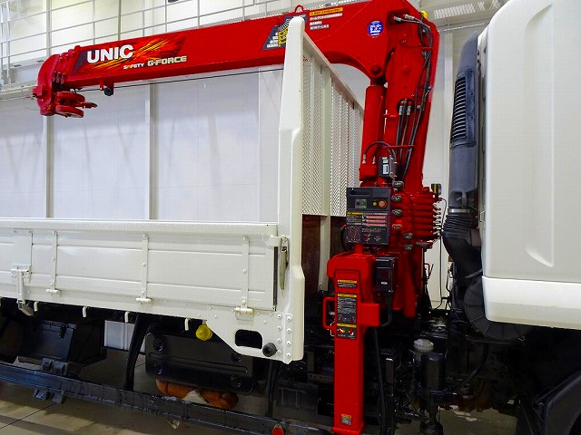 フォワード2.4t標準ベッド付ユニック4段クレーン付210ps|中古トラックの販売・買取・査定のアイナビ