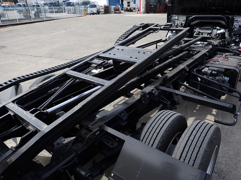 【352334】いすゞ エルフ セーフティーローダー|中古トラックの販売・買取・査定のアイナビ