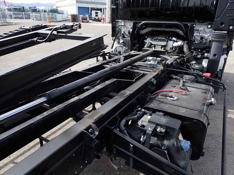 【352334】いすゞ エルフ セーフティーローダー|中古トラックの販売・買取・査定のアイナビ