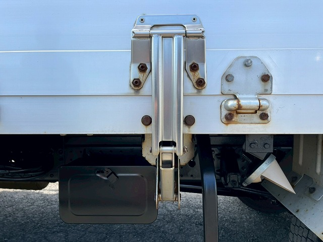 3.5トン積載★ワイド×ロング★内高:210cm★175馬力★5速MT|中古トラックの販売・買取・査定のアイナビ