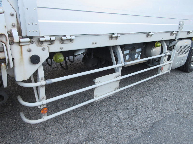 ★9650*2410*2680★4軸低床★7MT★アルミホイール★|中古トラックの販売・買取・査定のアイナビ