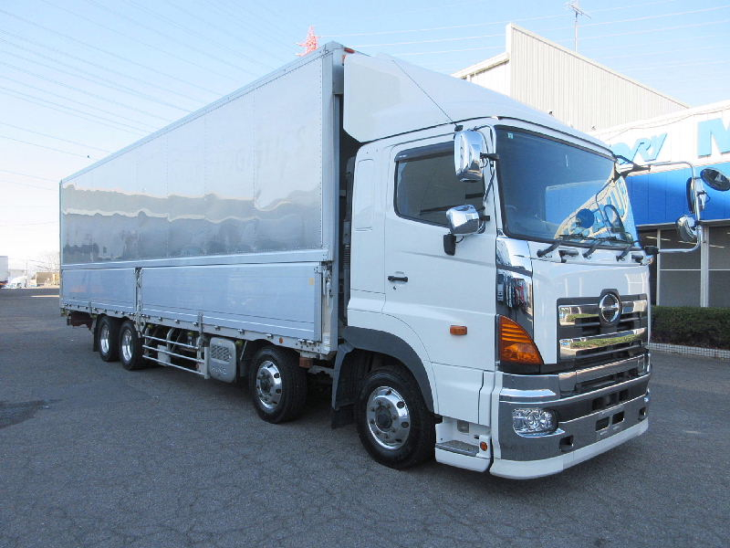 ★9650*2410*2680★4軸低床★7MT★アルミホイール★|中古トラックの販売・買取・査定のアイナビ