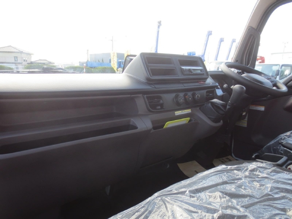 三菱キャンター超ロングウイング|中古トラックの販売・買取・査定のアイナビ