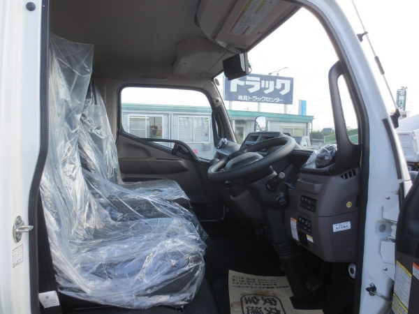 三菱キャンター超ロングウイング|中古トラックの販売・買取・査定のアイナビ