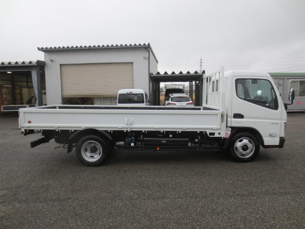 三菱キャンター標準ロング全低床|中古トラックの販売・買取・査定のアイナビ