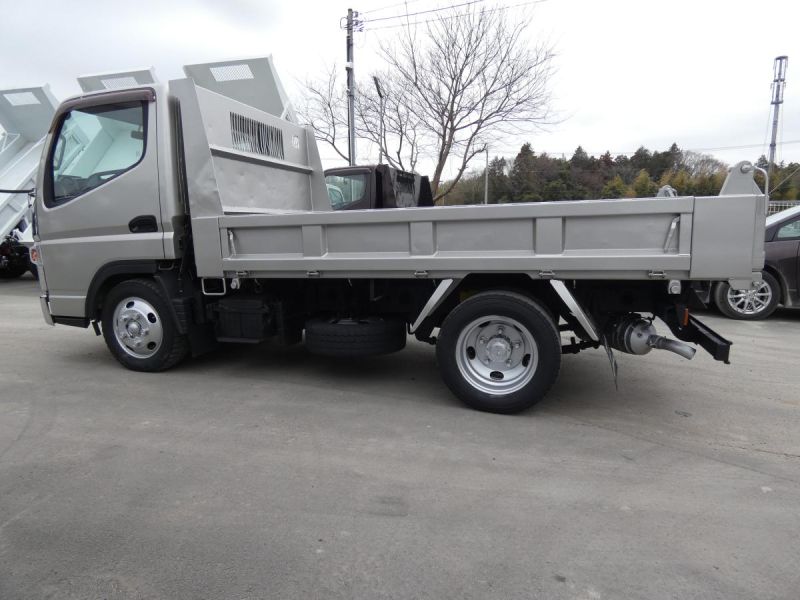 H26　2トン ダンプ マニュアル　260218|中古トラックの販売・買取・査定のアイナビ