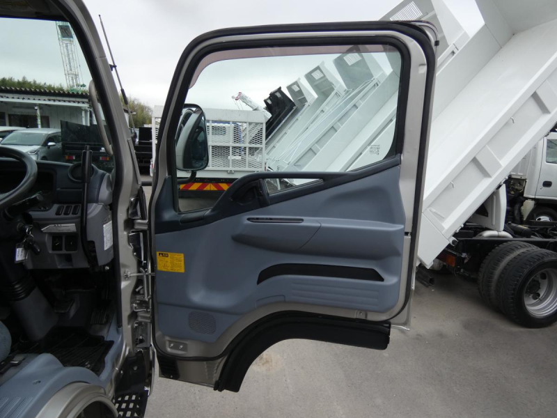 H26　2トン ダンプ マニュアル　260218|中古トラックの販売・買取・査定のアイナビ