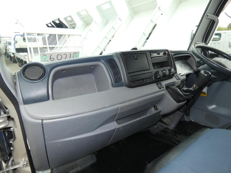 H26　2トン ダンプ マニュアル　260218|中古トラックの販売・買取・査定のアイナビ