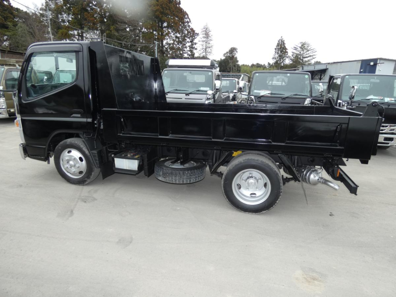 H28　3トン ダンプ 　マニュアル　260151|中古トラックの販売・買取・査定のアイナビ