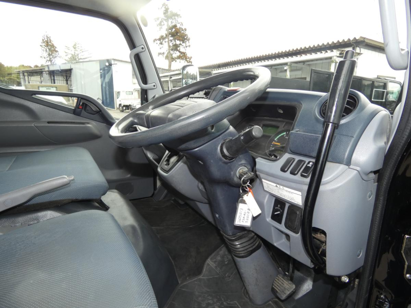 H25　1.9トン 4WD オ-トマ ダンプ　260213|中古トラックの販売・買取・査定のアイナビ