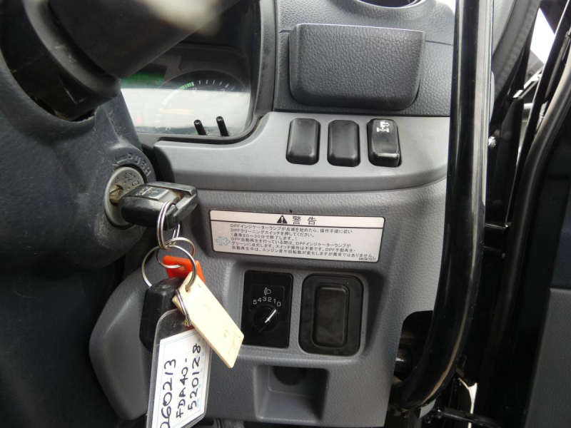 H25　1.9トン 4WD オ-トマ ダンプ　260213|中古トラックの販売・買取・査定のアイナビ