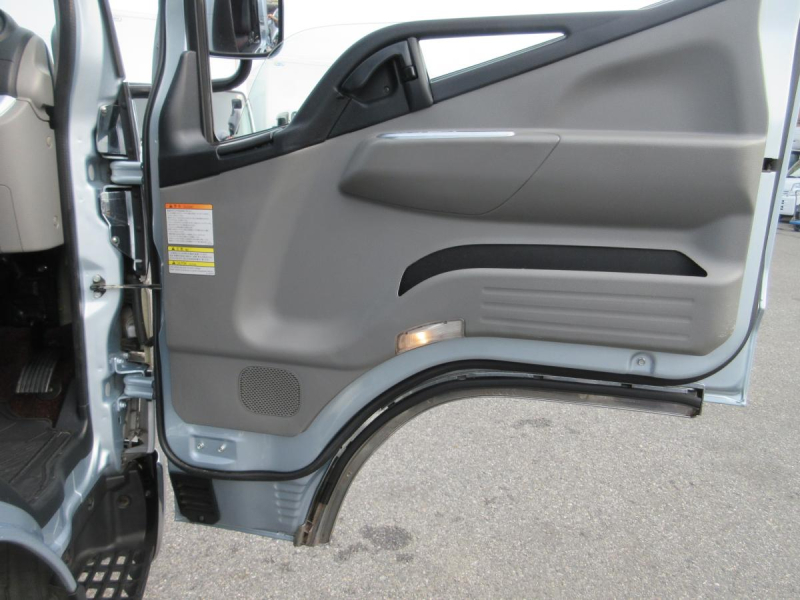 AT ニッサン カゼット 平ボデー 積載2トン カスタム !|中古トラックの販売・買取・査定のアイナビ