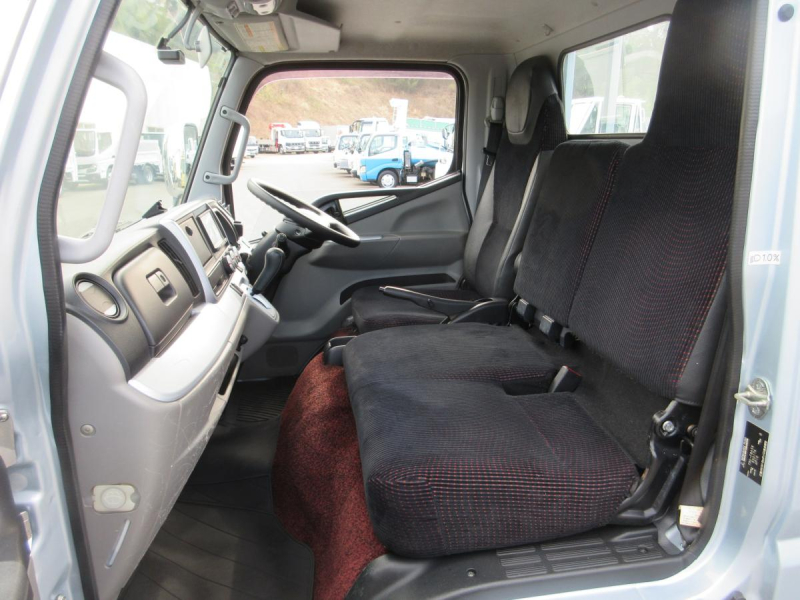 AT ニッサン カゼット 平ボデー 積載2トン カスタム !|中古トラックの販売・買取・査定のアイナビ