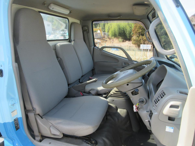 モリタ製 デュトロ 糞尿車 バキュームカー 1800L|中古トラックの販売・買取・査定のアイナビ