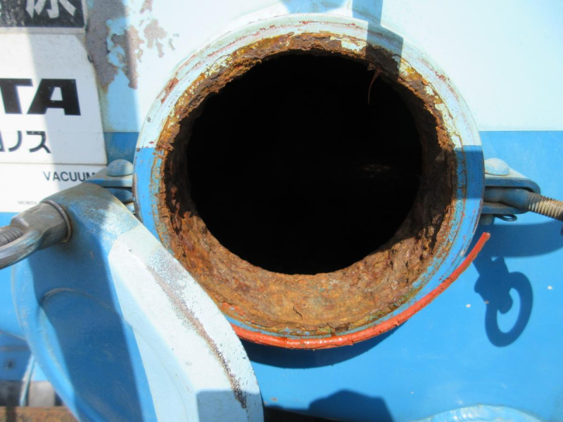 モリタ製 デュトロ 糞尿車 バキュームカー 1800L|中古トラックの販売・買取・査定のアイナビ