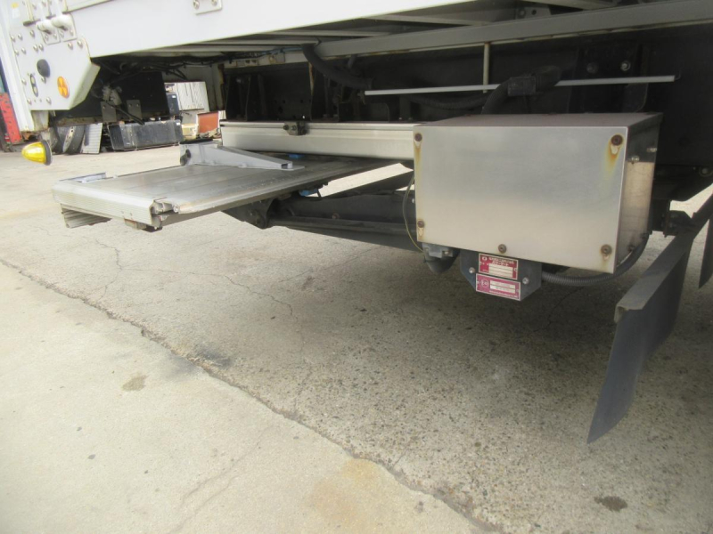 クオンハイルーフウイング格納パワーゲート付|中古トラックの販売・買取・査定のアイナビ