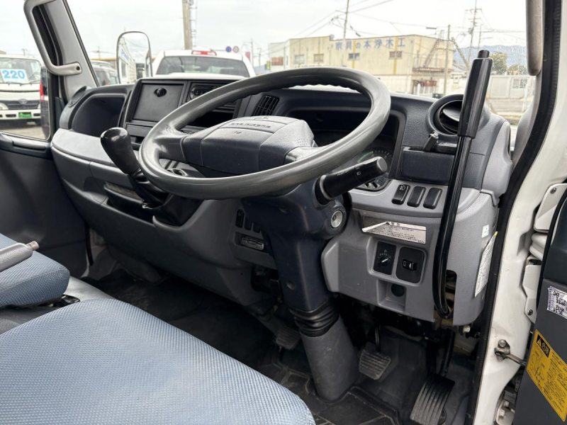 H27キャンター 3tダンプ|中古トラックの販売・買取・査定のアイナビ