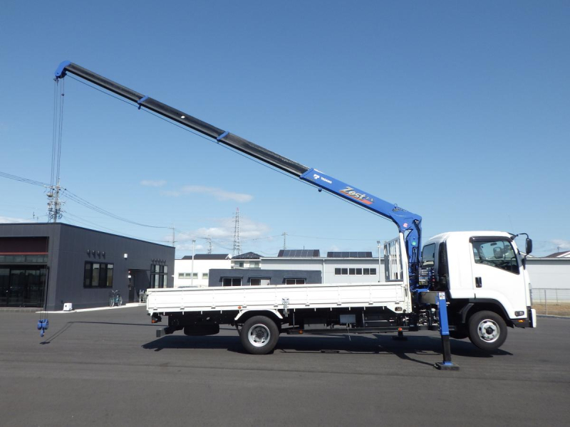 タダノ4段ワイドアウトリガフック格納2.93t吊ラジコン|中古トラックの販売・買取・査定のアイナビ