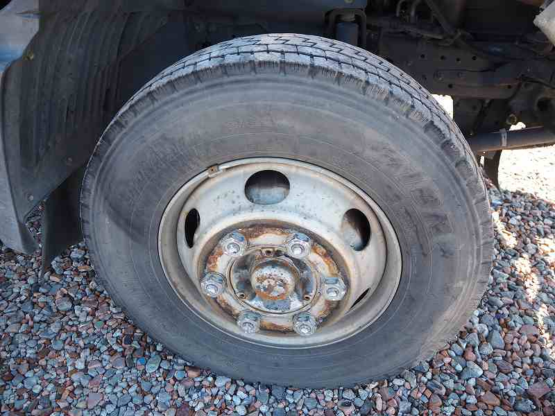 日野レンジャー新明和製強力吸引車汚泥吸引車|中古トラックの販売・買取・査定のアイナビ