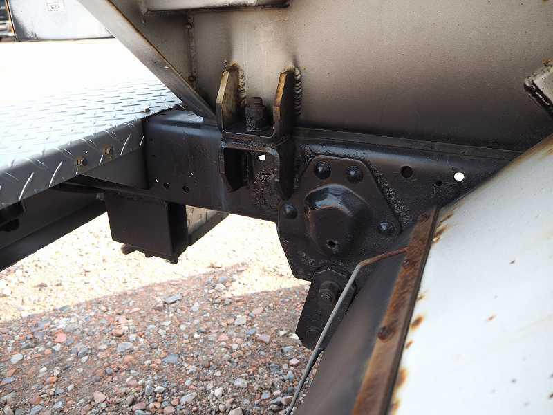 いすゞエルフ4WDタンクローリータンク書類有り|中古トラックの販売・買取・査定のアイナビ