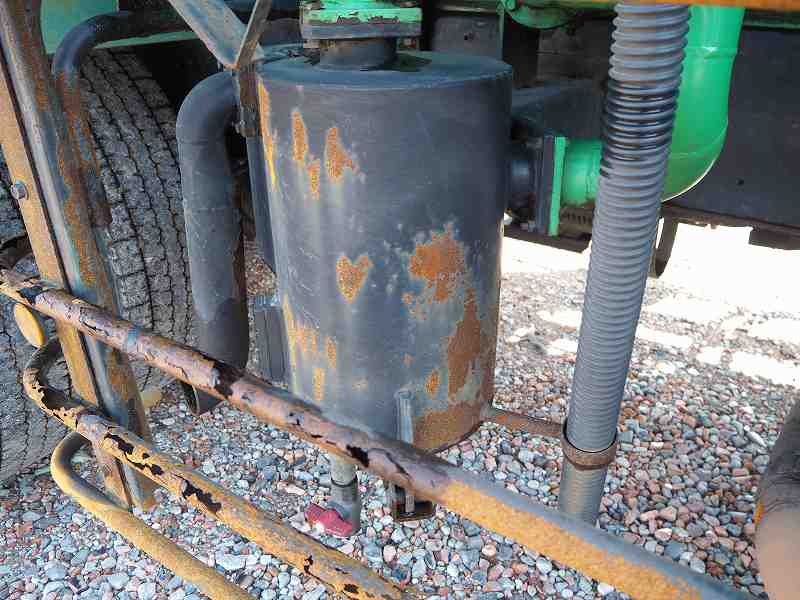 いすゞギガ東急車両製バキュームカー糞尿車|中古トラックの販売・買取・査定のアイナビ