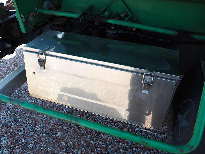 いすゞギガ東急車両製バキュームカー糞尿車|中古トラックの販売・買取・査定のアイナビ