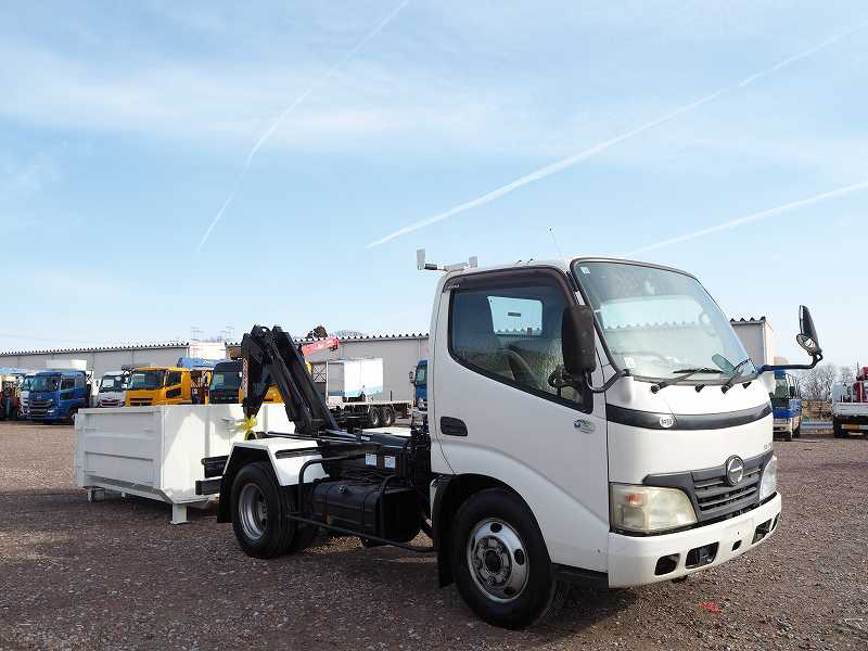 日野デュトロ極東製アームロールフックロール3t|中古トラックの販売・買取・査定のアイナビ