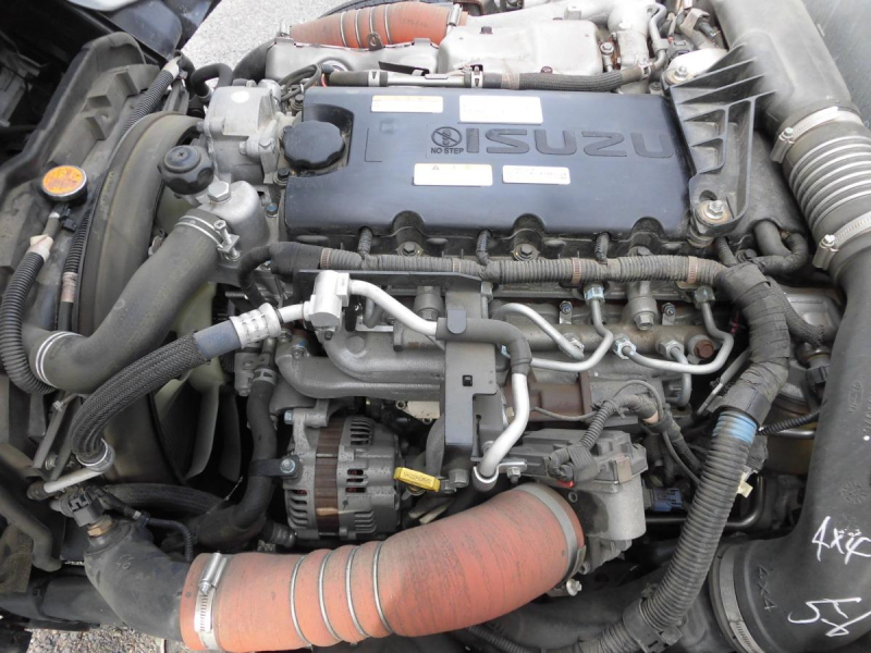 R3年エルフ2T 10尺全低床 4WD AT 総重量5T未満|中古トラックの販売・買取・査定のアイナビ