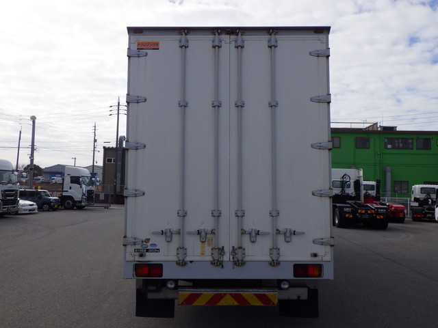 TKG-FD9JUAAバン4tワイド内寸長9.7mオバケバン|中古トラックの販売・買取・査定のアイナビ