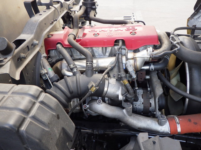 TKG-FD9JUAAバン4tワイド内寸長9.7mオバケバン|中古トラックの販売・買取・査定のアイナビ