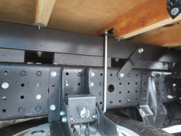 三菱キャンター高床平ボディ|中古トラックの販売・買取・査定のアイナビ