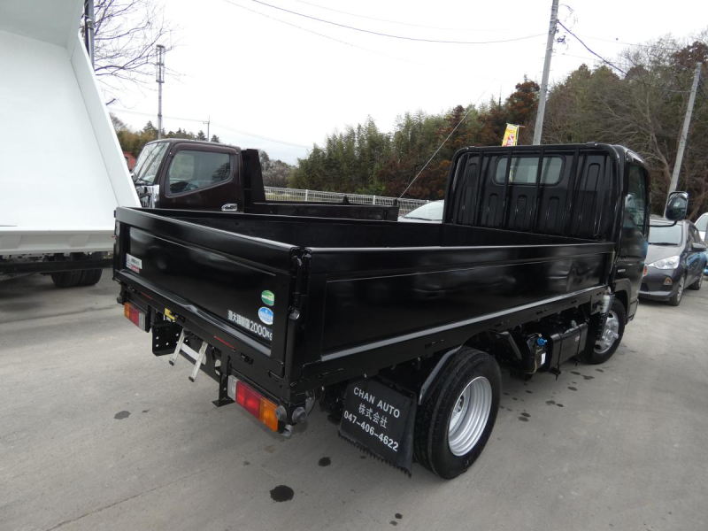 H29 キャンタ―2トン オートマ 平ボディ 260223|中古トラックの販売・買取・査定のアイナビ