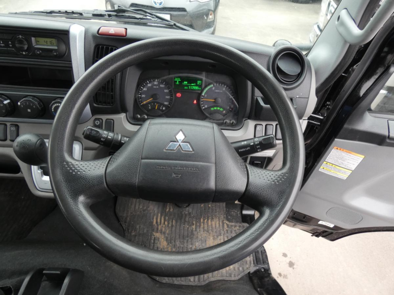 H29 キャンタ―2トン オートマ 平ボディ 260223|中古トラックの販売・買取・査定のアイナビ