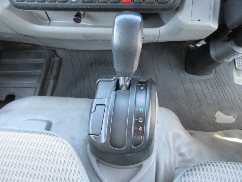 AT 冷蔵冷凍車 セミロングサイズ 積載2トン !!|中古トラックの販売・買取・査定のアイナビ