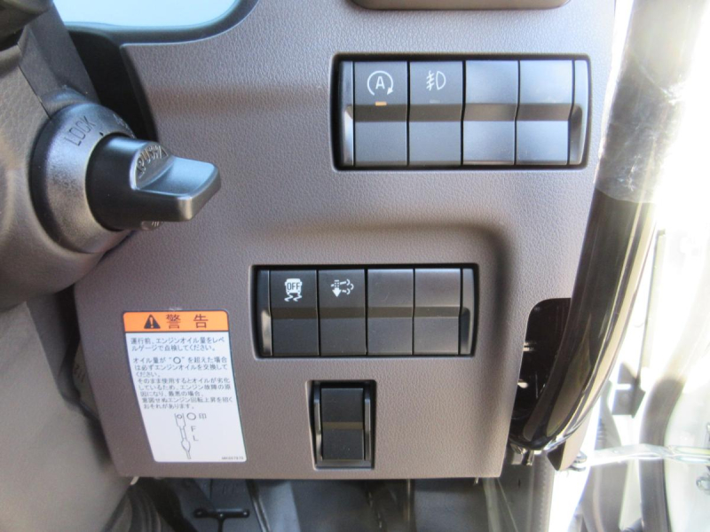 強化3方開 土砂ダンプ 積載3トン 5速 キャンター !!|中古トラックの販売・買取・査定のアイナビ